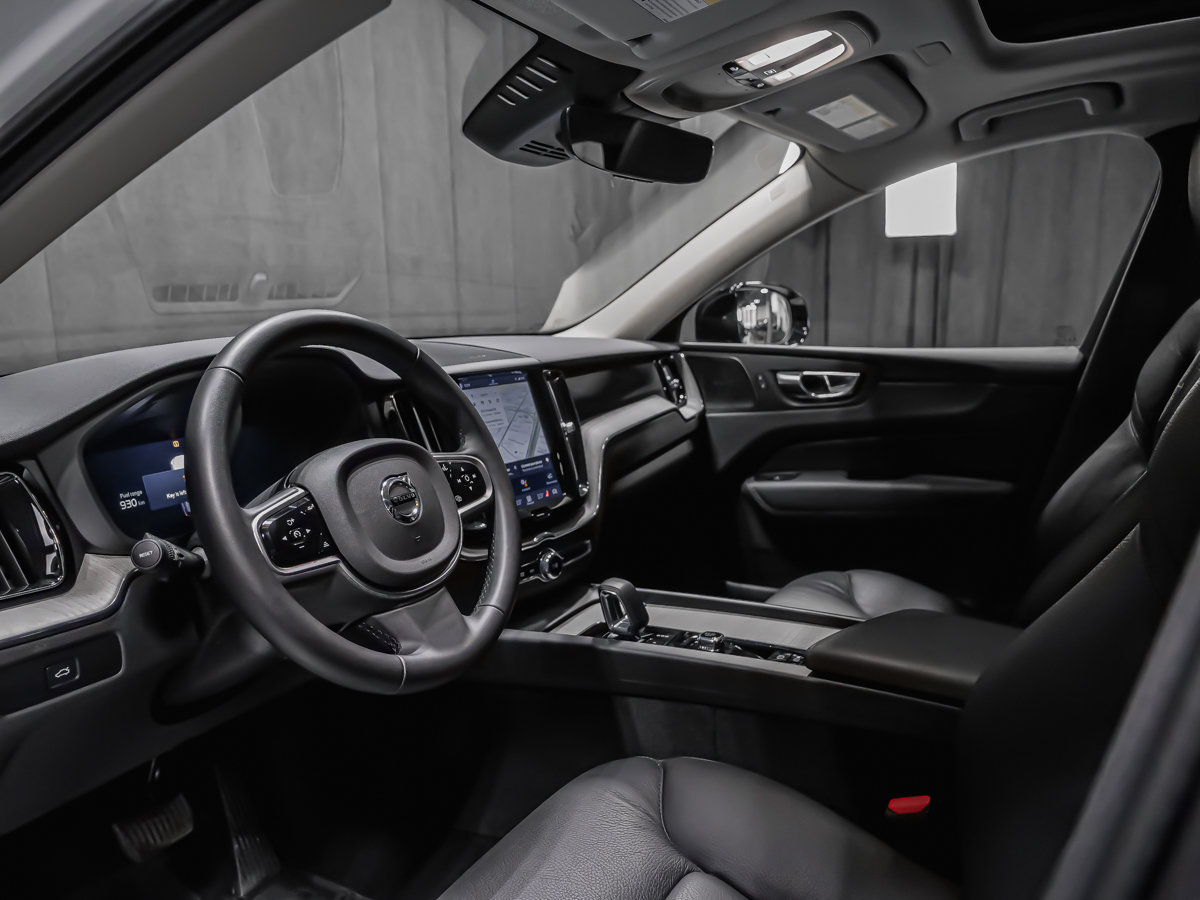 2025 Volvo XC60 B5 PLUS DARK CLIMATE-5