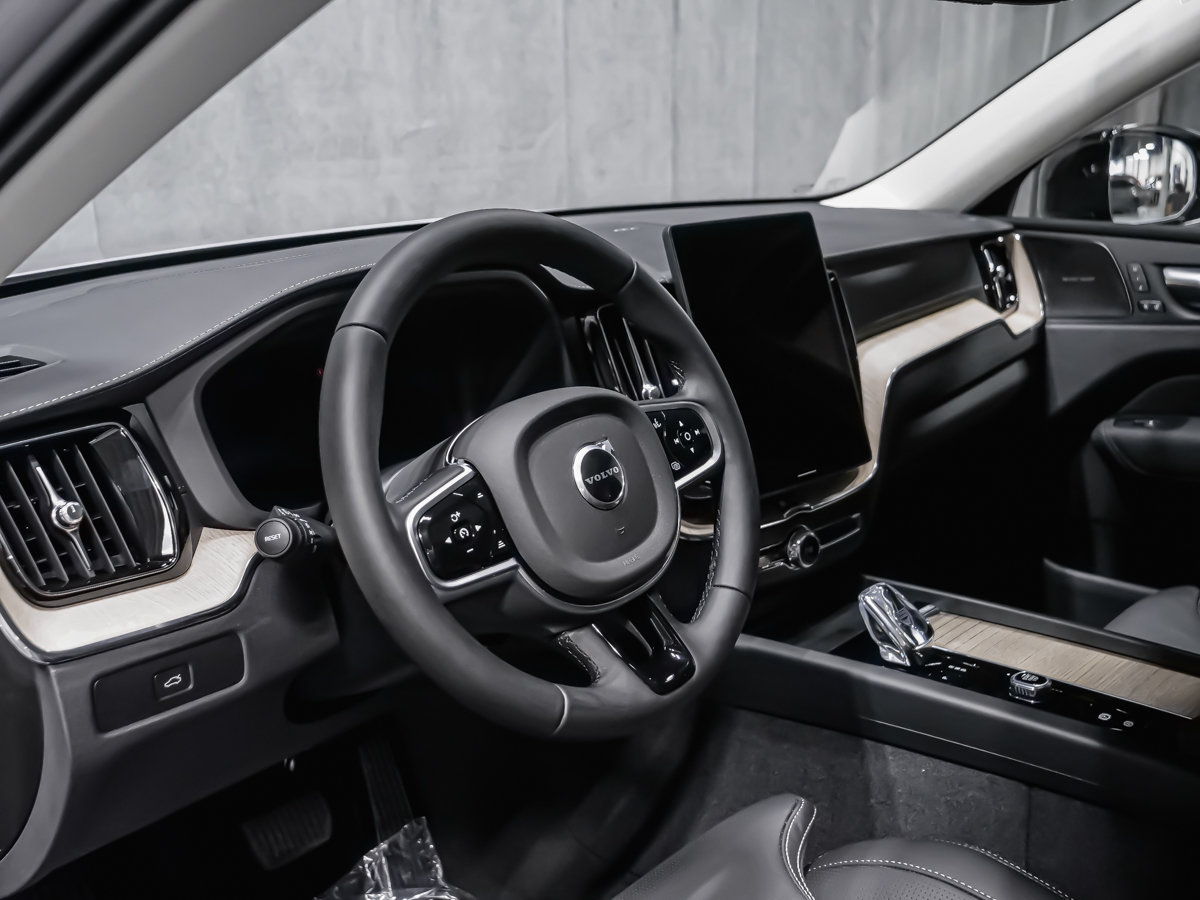 2026 Volvo XC60 Ultra-8