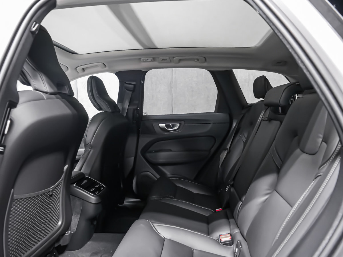 2026 Volvo XC60 Ultra-11