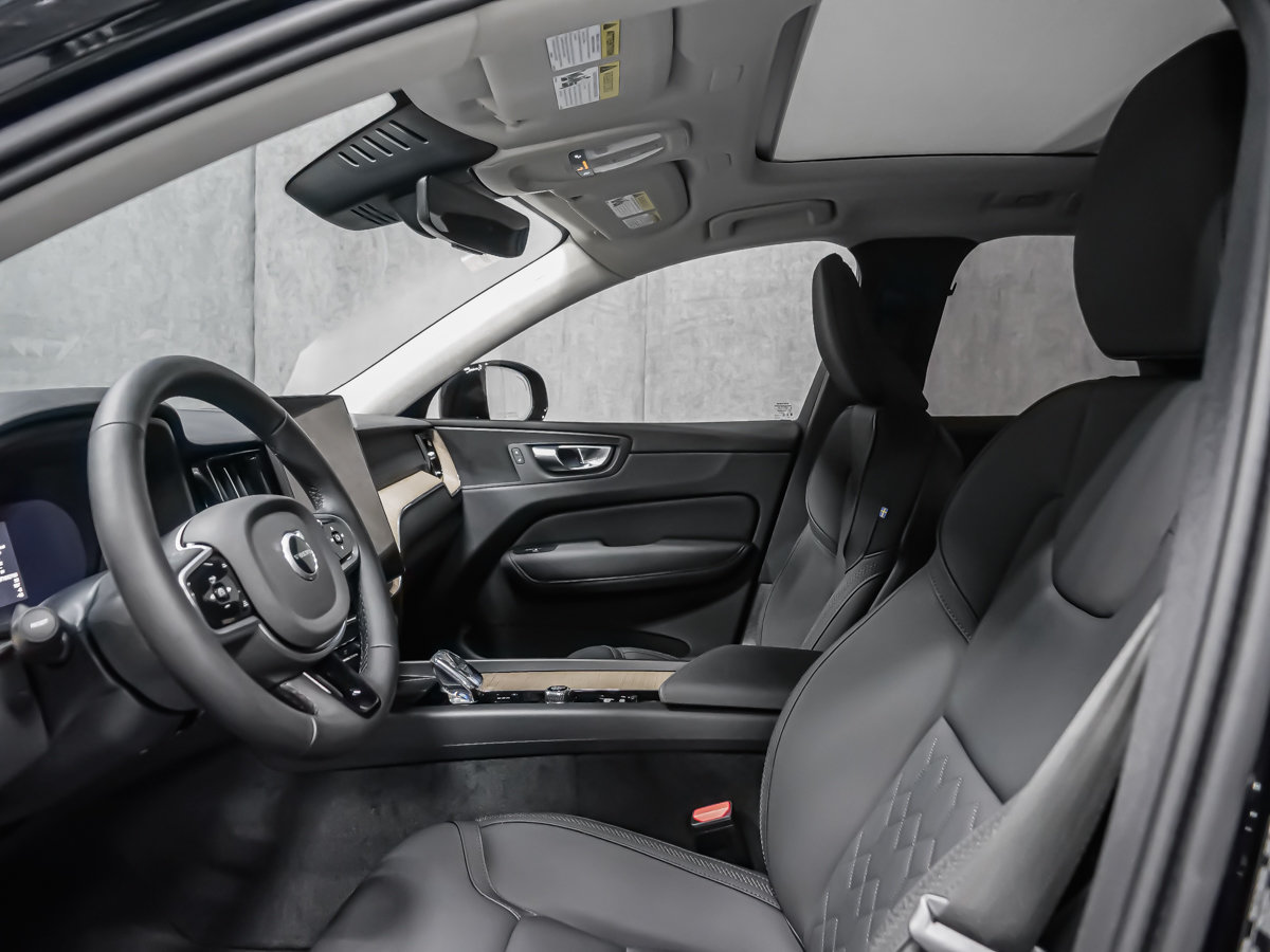 Volvo XC60 Plus 2026-10