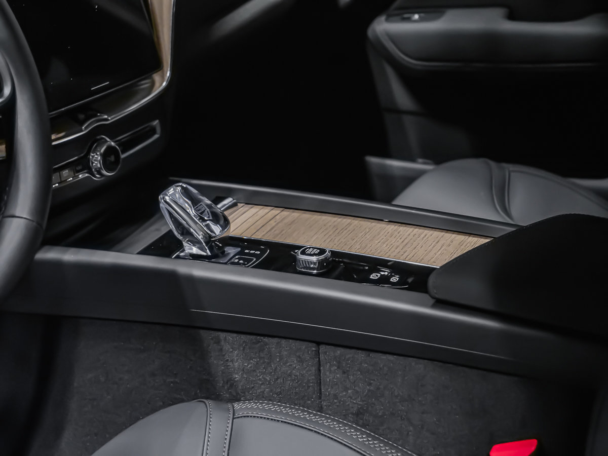 Volvo XC60 Plus 2026-7