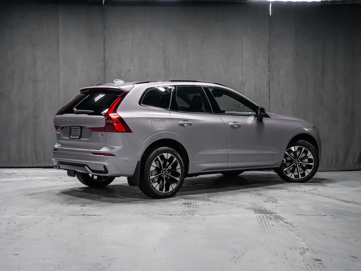 2026 Volvo XC60 Plus-2
