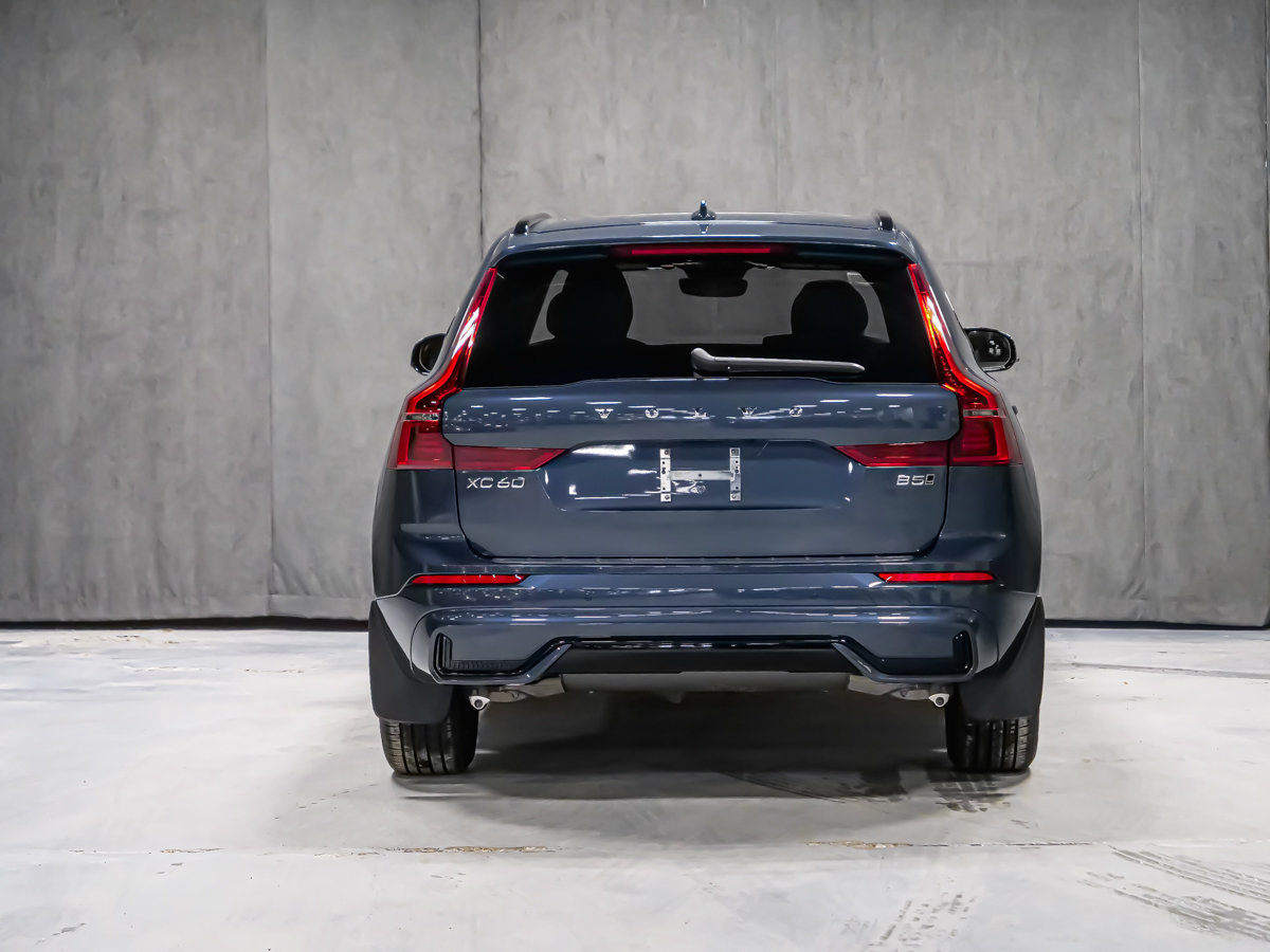 2026 Volvo XC60 Core-5
