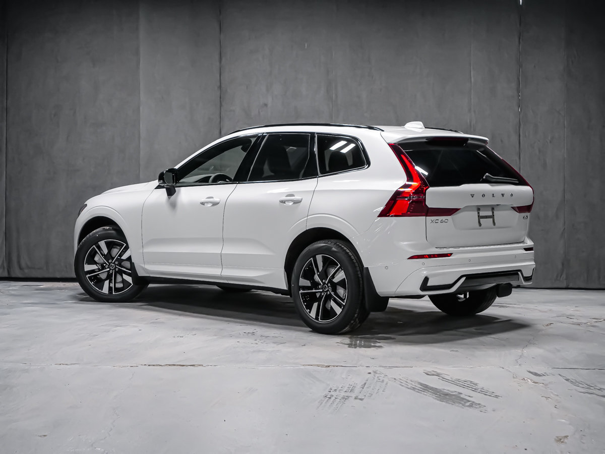 2026 Volvo XC60 Plus-4