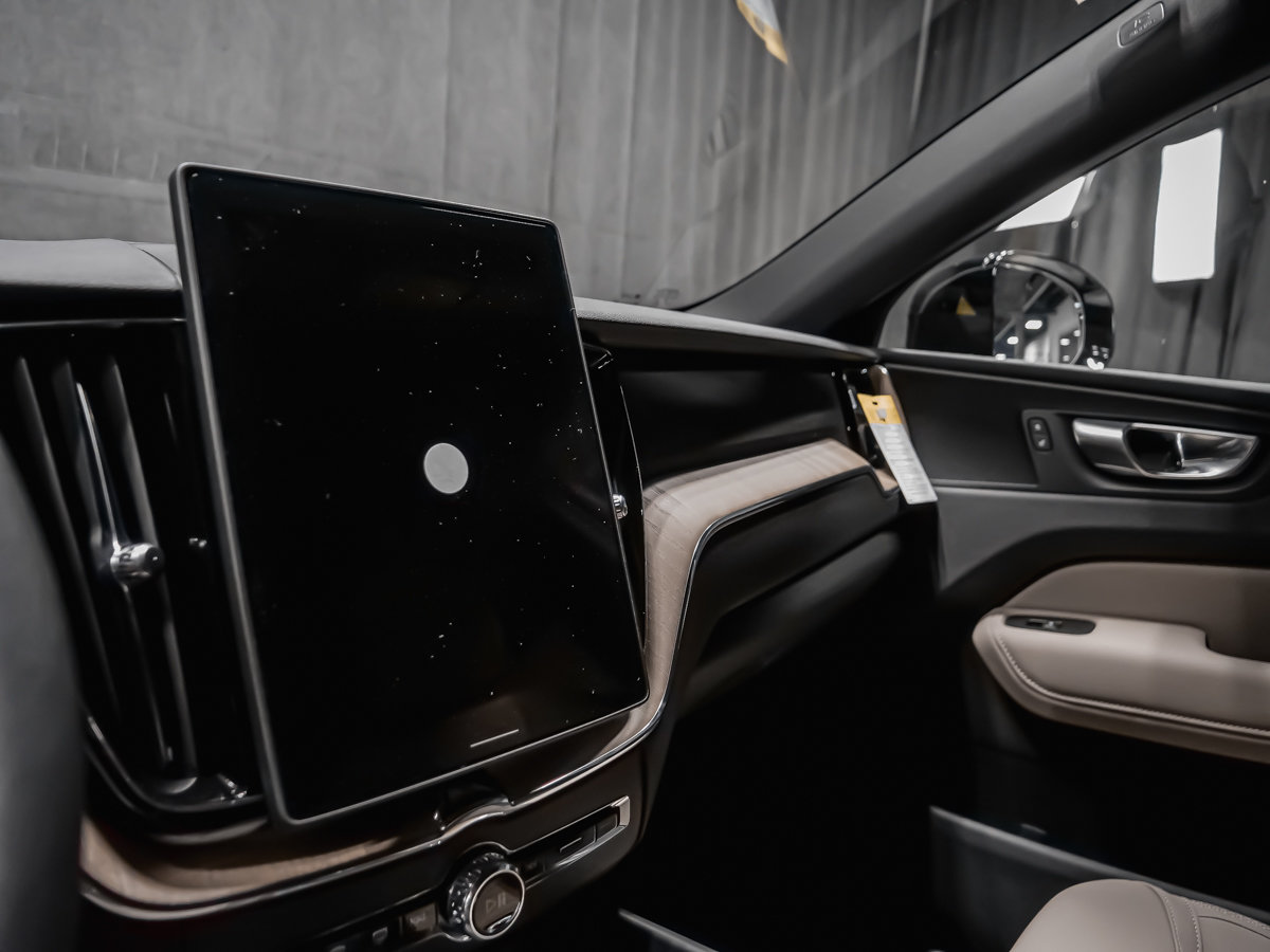 Volvo XC60 Core 2026-9