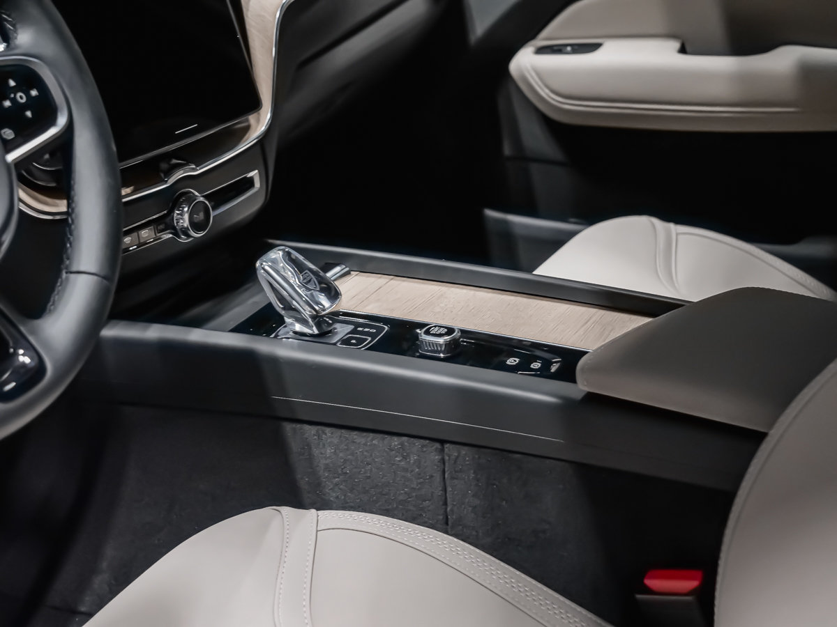 Volvo XC60 Plus 2026-6