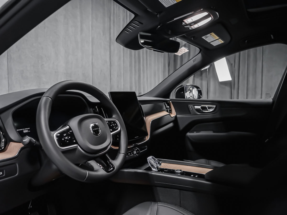 2026 Volvo XC60 Plus-5