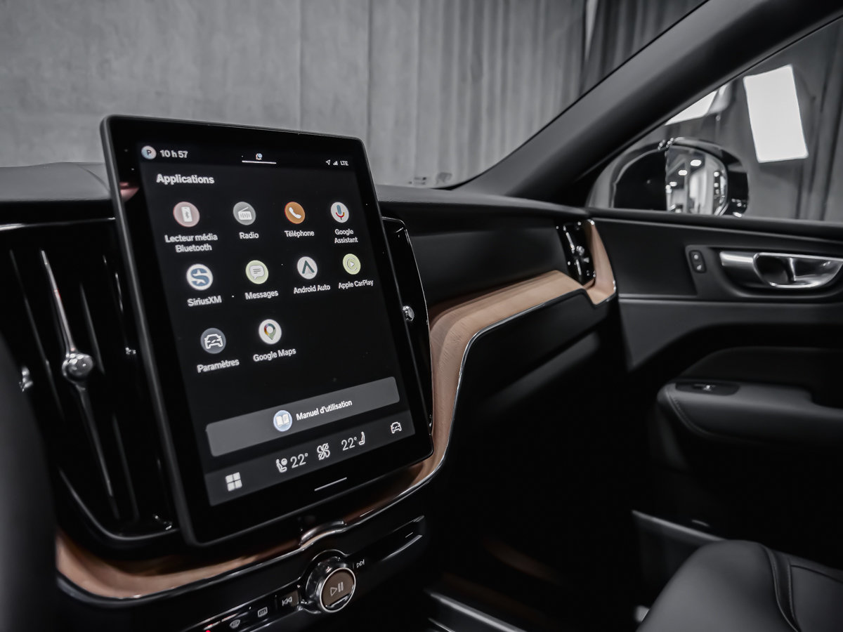 2026 Volvo XC60 Plus-9