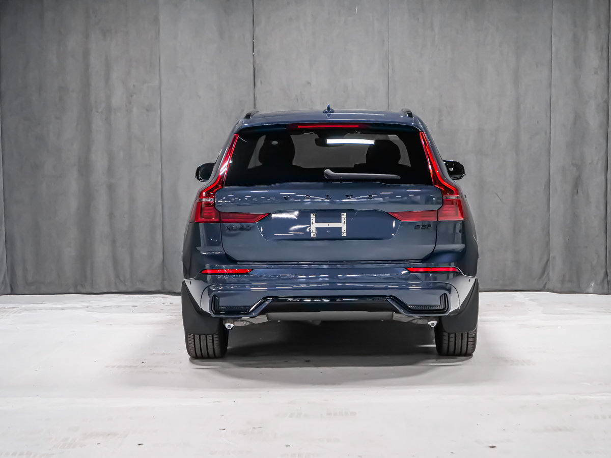 Volvo XC60 Plus Black Edition 2027-4