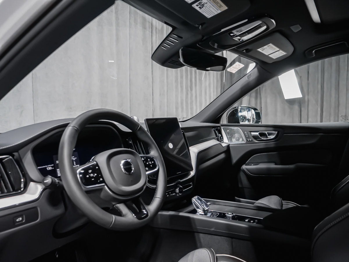 2027 Volvo XC60 Ultra Black Edition-5