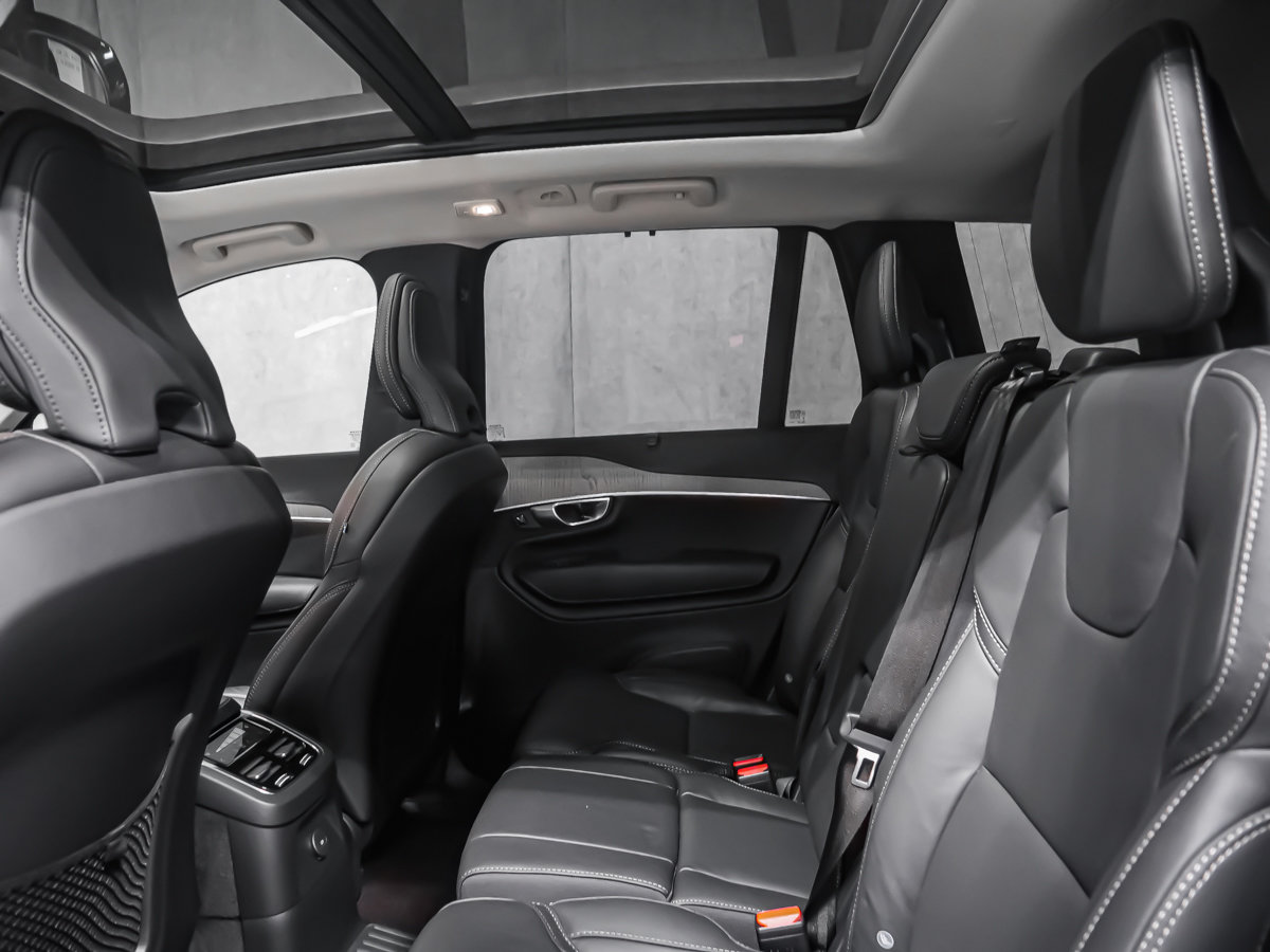Volvo XC90 Plug-In Hybrid T8 ULTRA BRIGHT 2025-12