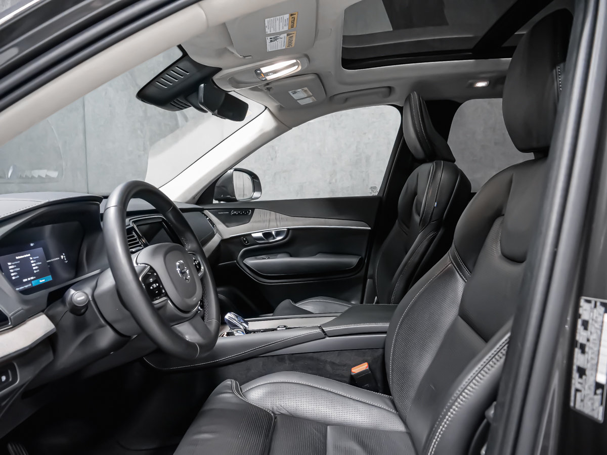 2025 Volvo XC90 Plug-In Hybrid T8 ULTRA BRIGHT LOUNGE-12