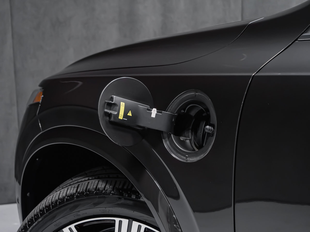 2025 Volvo XC90 Plug-In Hybrid T8 ULTRA BRIGHT LOUNGE-4