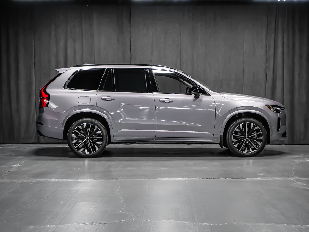 2026 Volvo XC90 Plug-in hybrid Plus 7-Seater (Dark Theme)-2