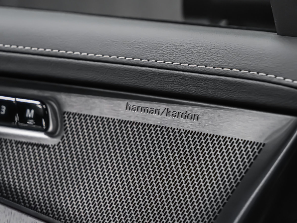 2026 Volvo XC90 Plug-in hybrid Ultra 6-Seater (Bright Theme)-10