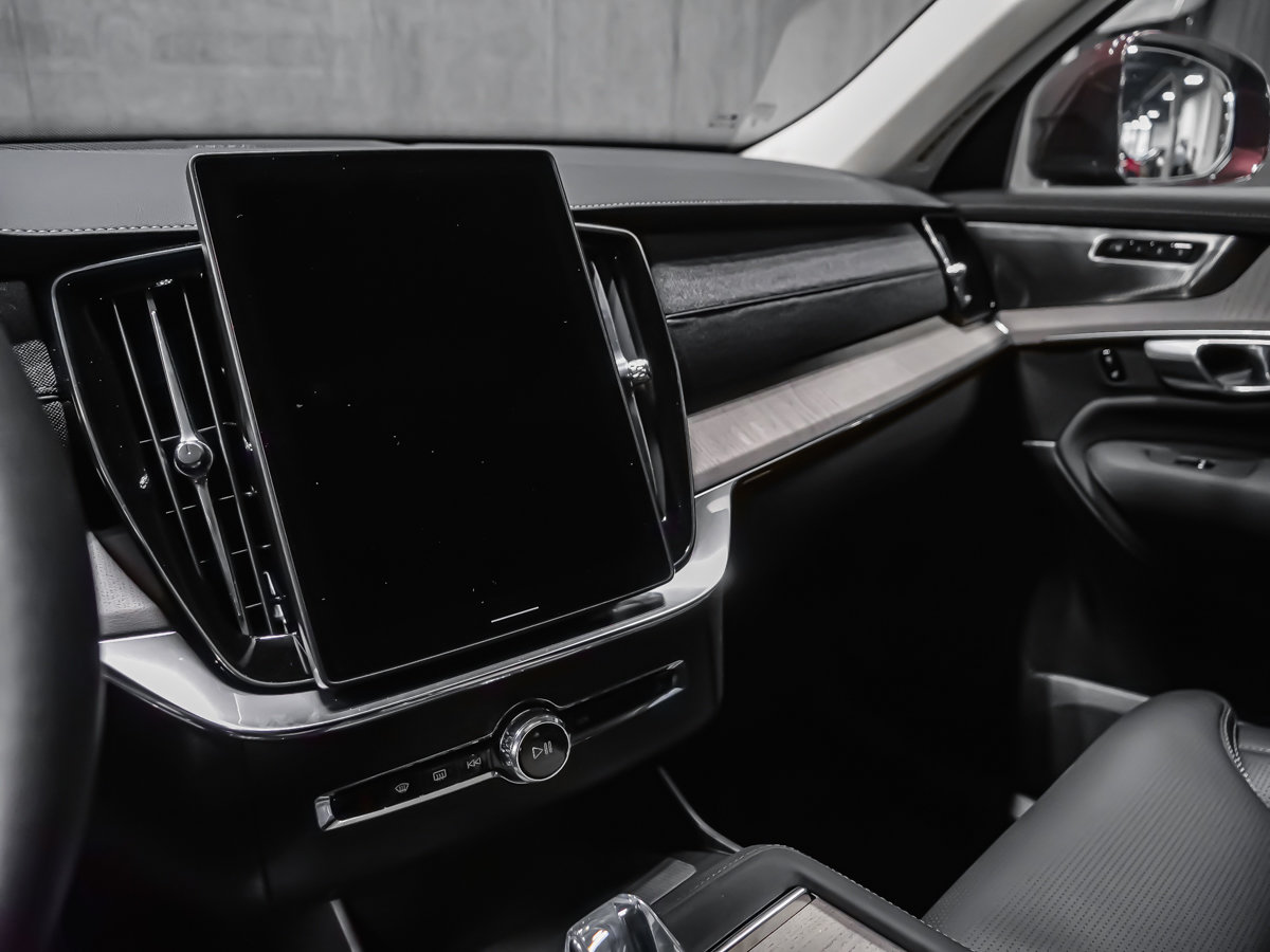 2026 Volvo XC90 Plug-in hybrid Ultra 6-Seater (Bright Theme)-12