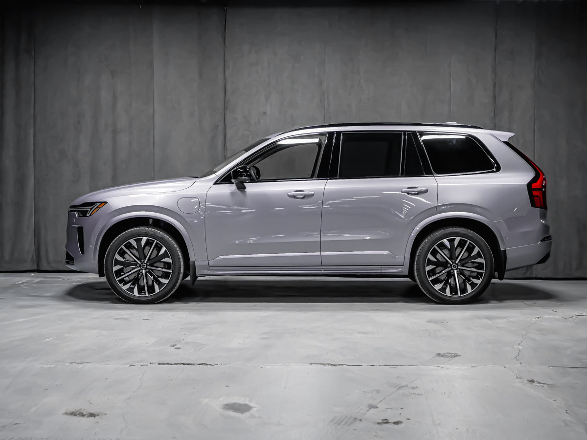 2026 Volvo XC90 Plug-in hybrid Ultra 7-Seater (Bright Theme)-3
