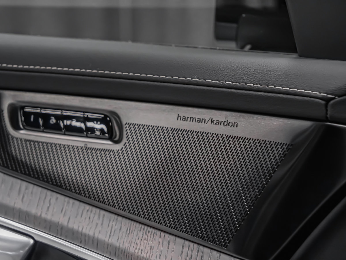 2026 Volvo XC90 Plug-in hybrid Ultra 7-Seater (Bright Theme)-11