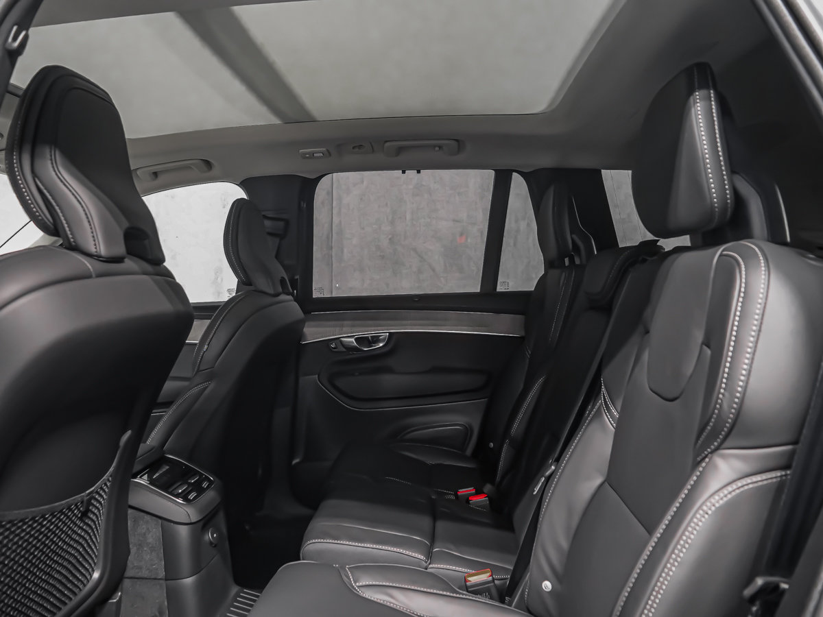 2026 Volvo XC90 Plug-in hybrid Ultra 7-Seater (Bright Theme)-14
