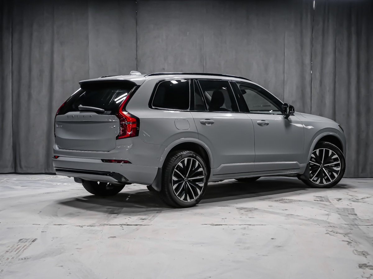 2026 Volvo XC90 Plug-in hybrid Plus 7-Seater (Dark Theme)-5