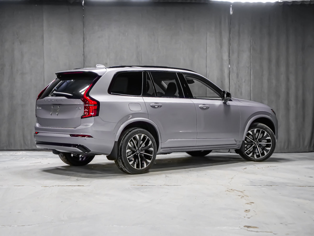 Volvo XC90 Plug-in hybrid Ultra 7-Seater (Dark Theme) 2026-2