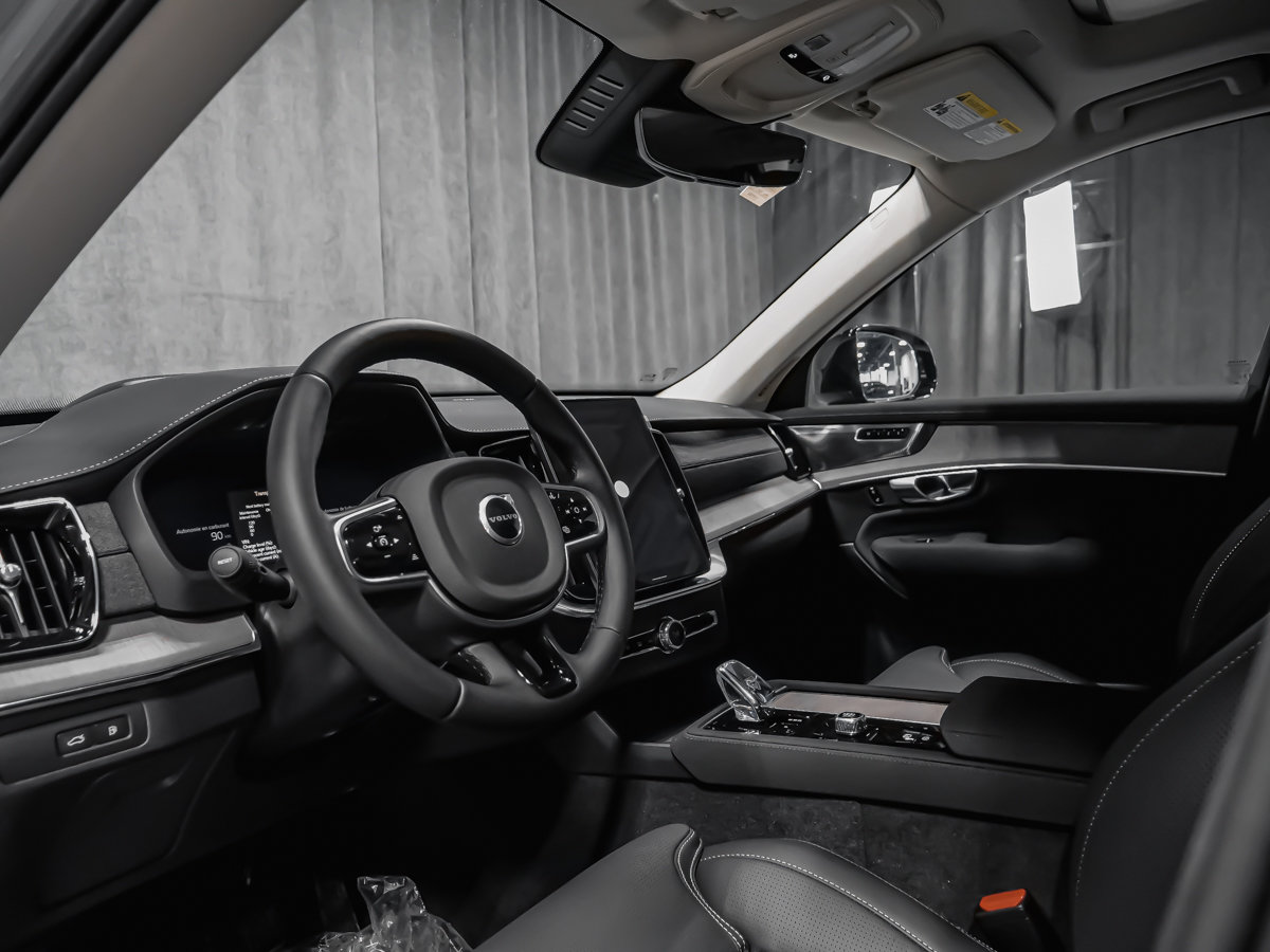 Volvo XC90 Plug-in hybrid Ultra 7-Seater (Dark Theme) 2026-6