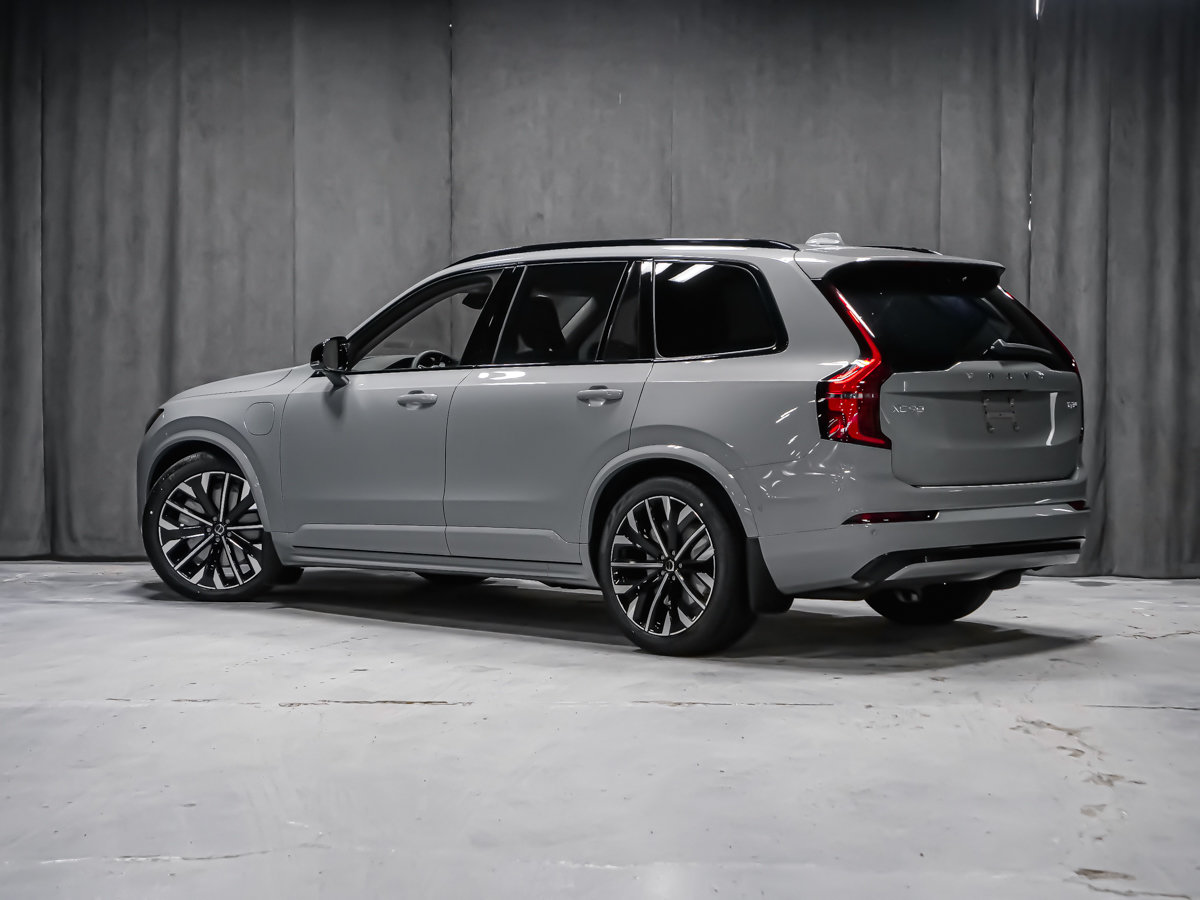 Volvo XC90 Plug-in hybrid Ultra 7-Seater (Dark Theme) 2026-4