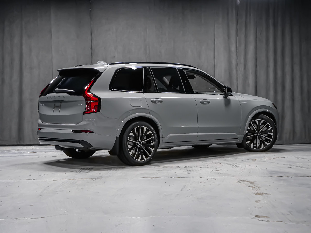 Volvo XC90 Plug-in hybrid Ultra 7-Seater (Dark Theme) 2026-2