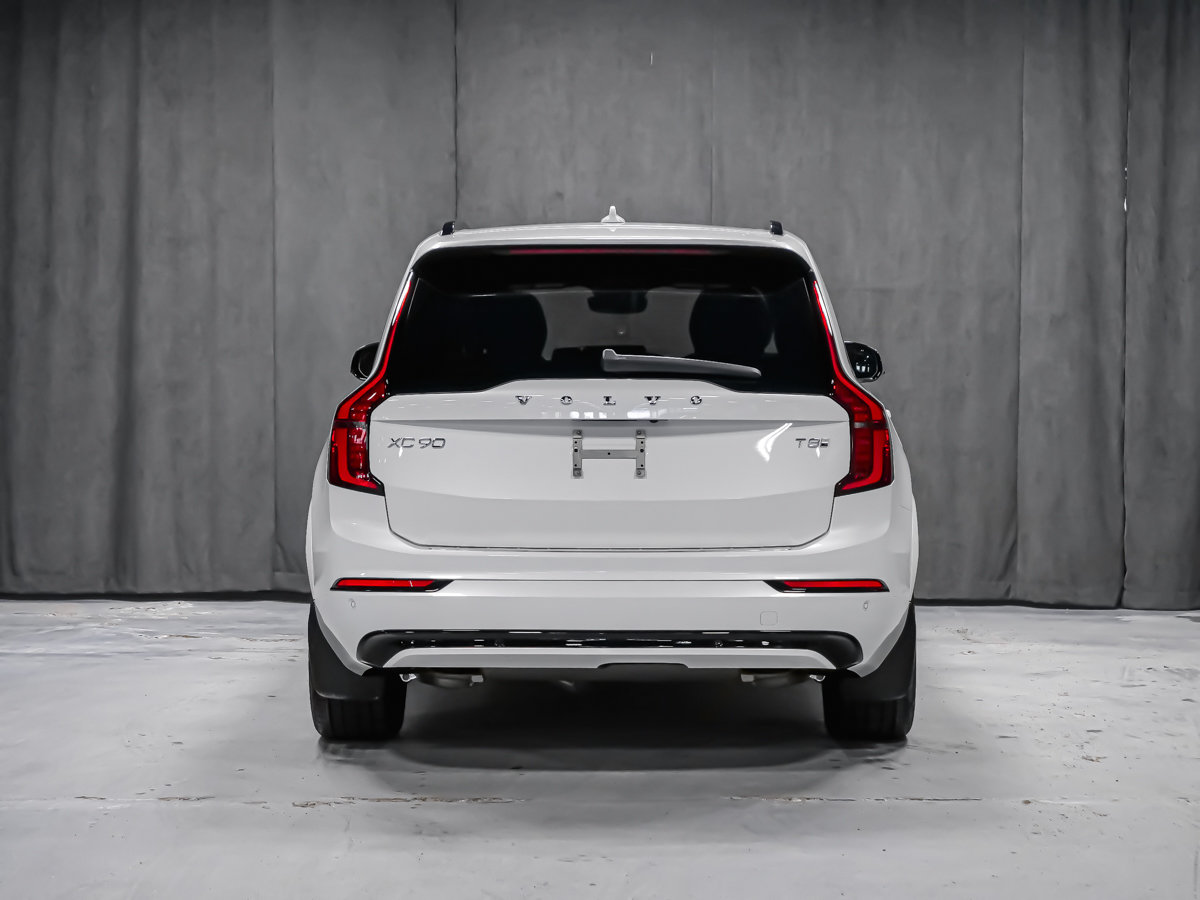 2026 Volvo XC90 Plug-in hybrid Ultra 7-Seater (Dark Theme)-5