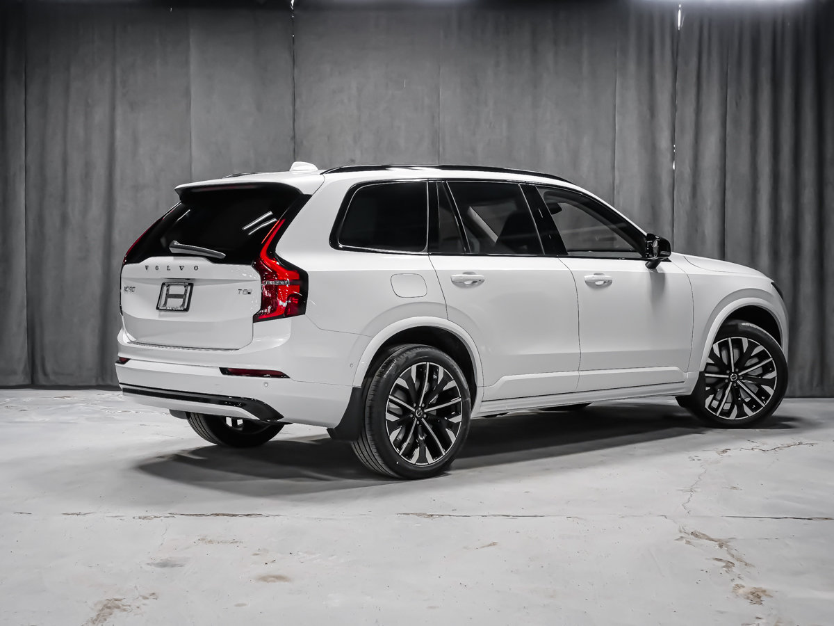 Volvo XC90 Plug-in hybrid Plus 7-Seater (Dark Theme) 2026-2