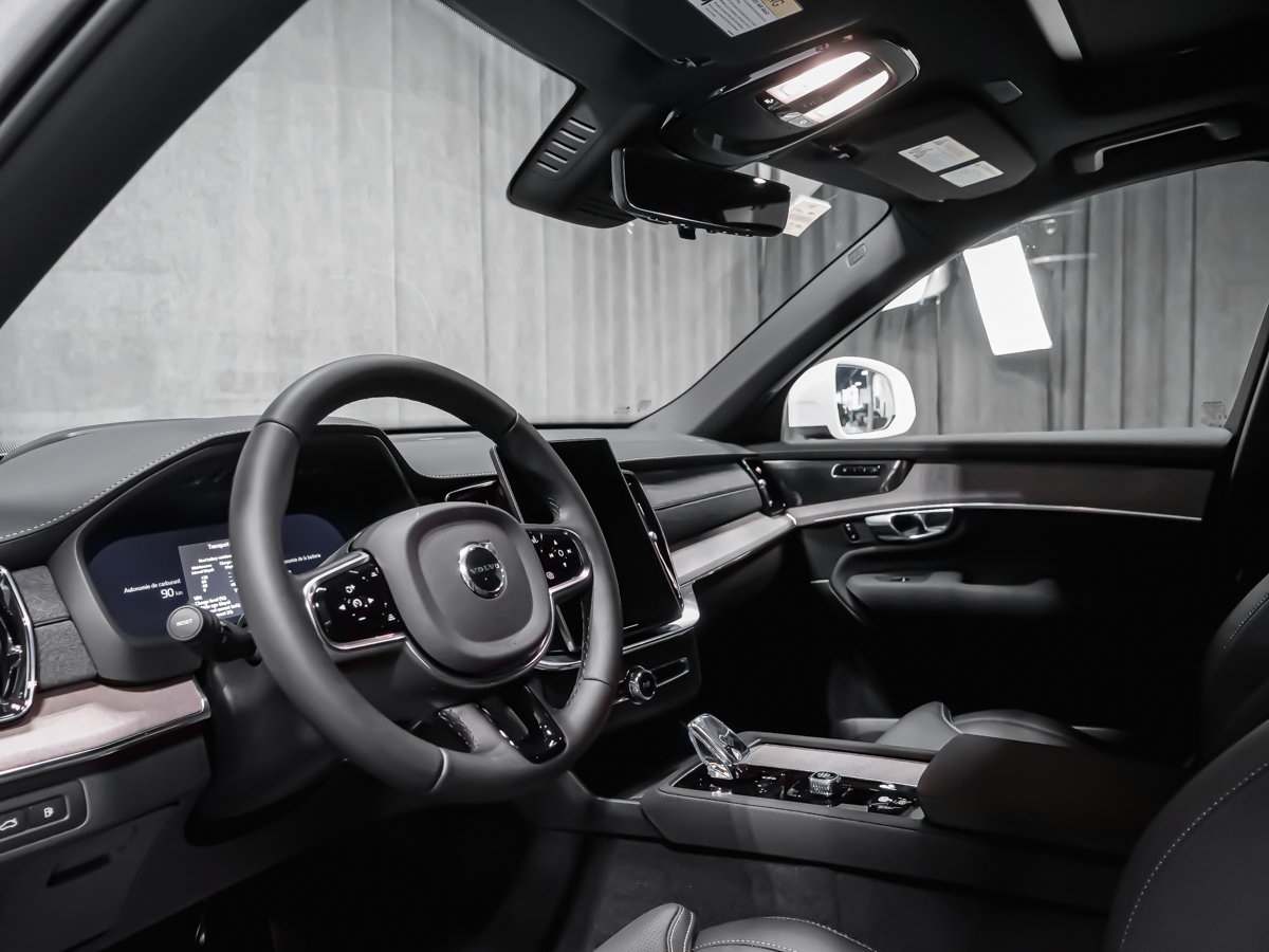 2026 Volvo XC90 Plug-in hybrid Ultra 6-Seater (Bright Theme)-5