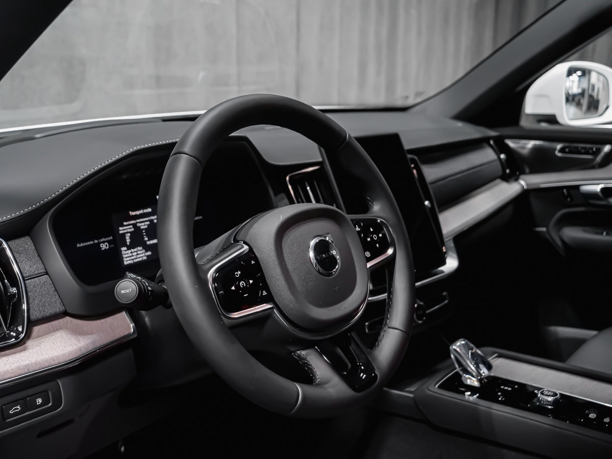 2026 Volvo XC90 Plug-in hybrid Ultra 6-Seater (Bright Theme)-7