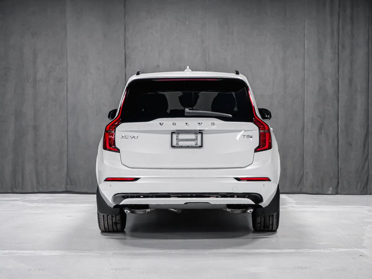 2026 Volvo XC90 Plug-in hybrid Ultra 7-Seater (Dark Theme)-4