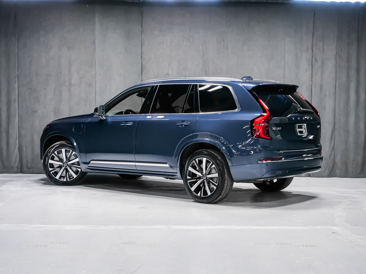 2026 Volvo XC90 Plug-in hybrid Core 7-Seater (Bright Theme)-3