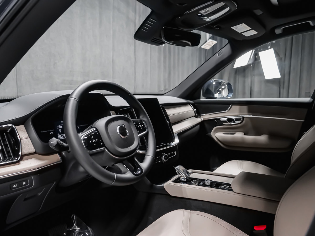 2026 Volvo XC90 Plug-in hybrid Core 7-Seater (Bright Theme)-6