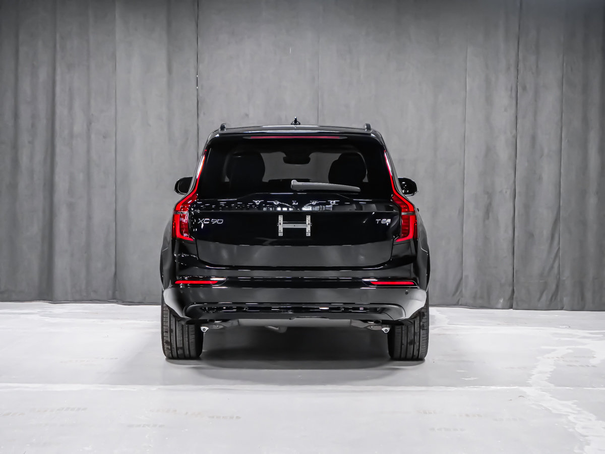 2026 Volvo XC90 Plug-in hybrid Plus 7-Seater (Dark Theme)-4