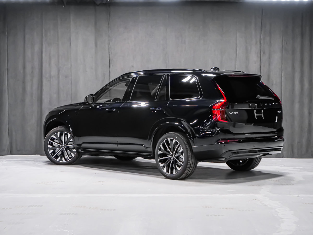 2026 Volvo XC90 Plug-in hybrid Plus 7-Seater (Dark Theme)-3