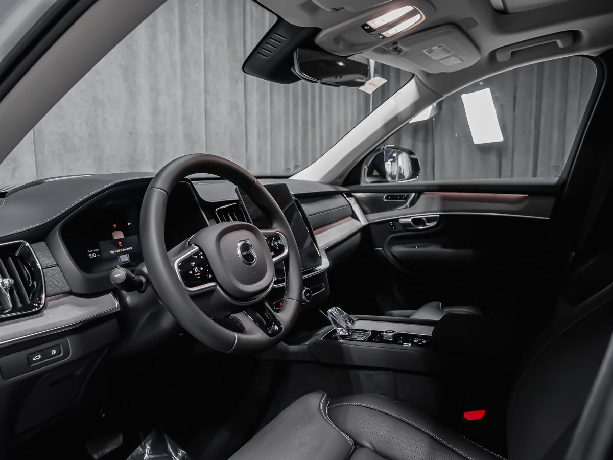 Volvo XC90 Plug-in hybrid Ultra 7-Seater (Dark Theme) 2026-5
