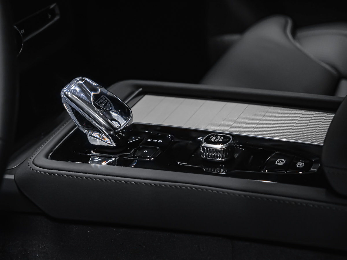 Volvo XC90 Plug-in hybrid Ultra Black Edition 7-Seater 2027-9