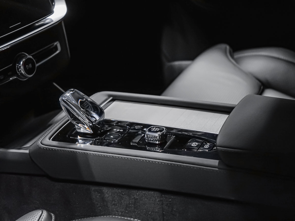 Volvo XC90 Plug-in hybrid Ultra Black Edition 7-Seater 2027-6