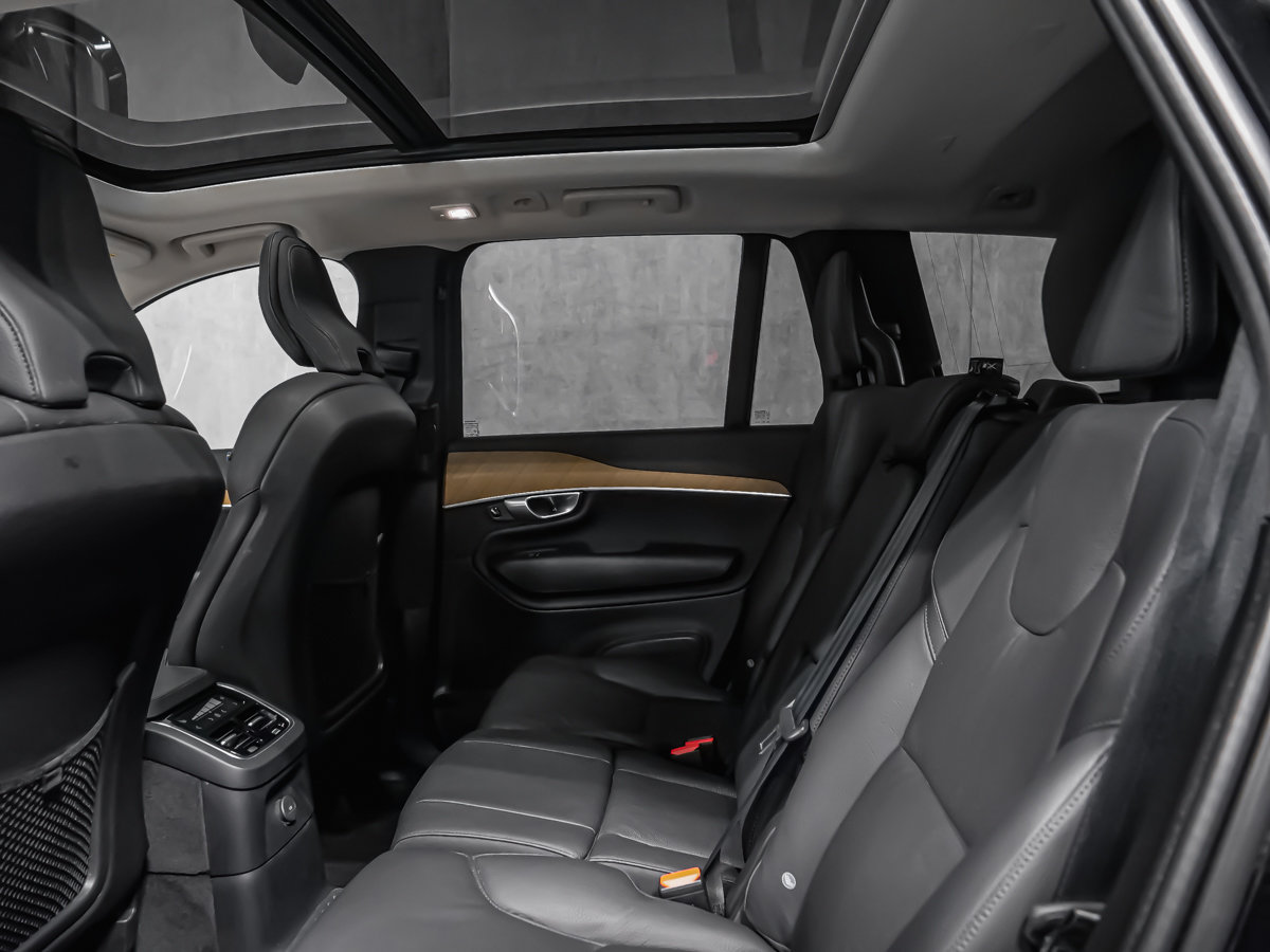 2024 Volvo XC90 Recharge PLUS BRIGHT THEME T8 AWD PLUG-IN HYBRID-12