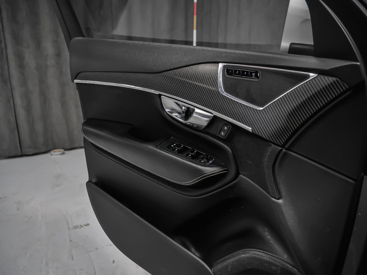 Volvo XC90 T6 R-DESIGNB VISION PACKAGE & CONVENIENCE PACKAGE 2016-9