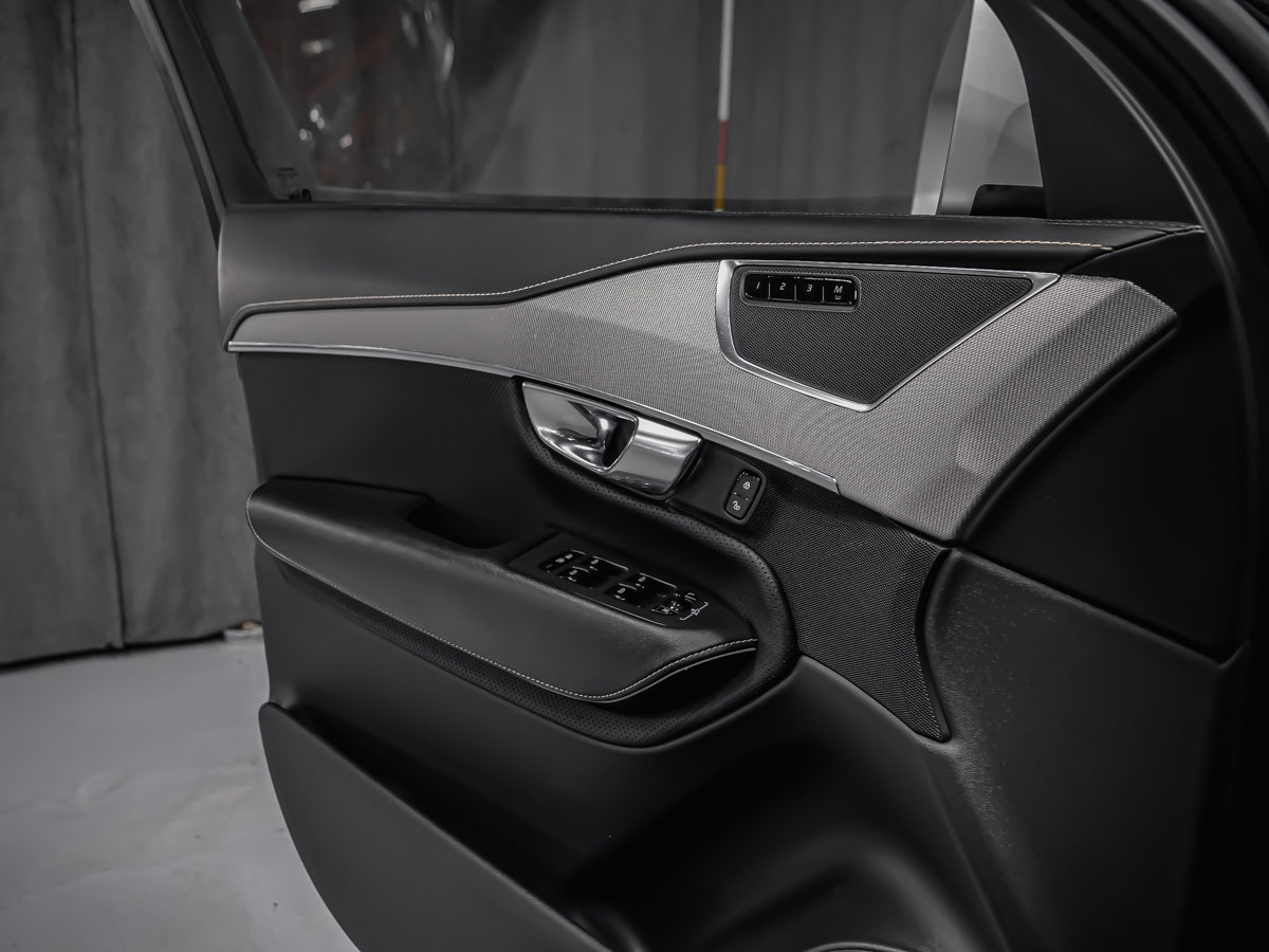 2017 Volvo XC90 T6 R-DESIGN CONVENIENCE AFFICH. TÊTE HAUTE POLESTAR OPTIMISATION-8
