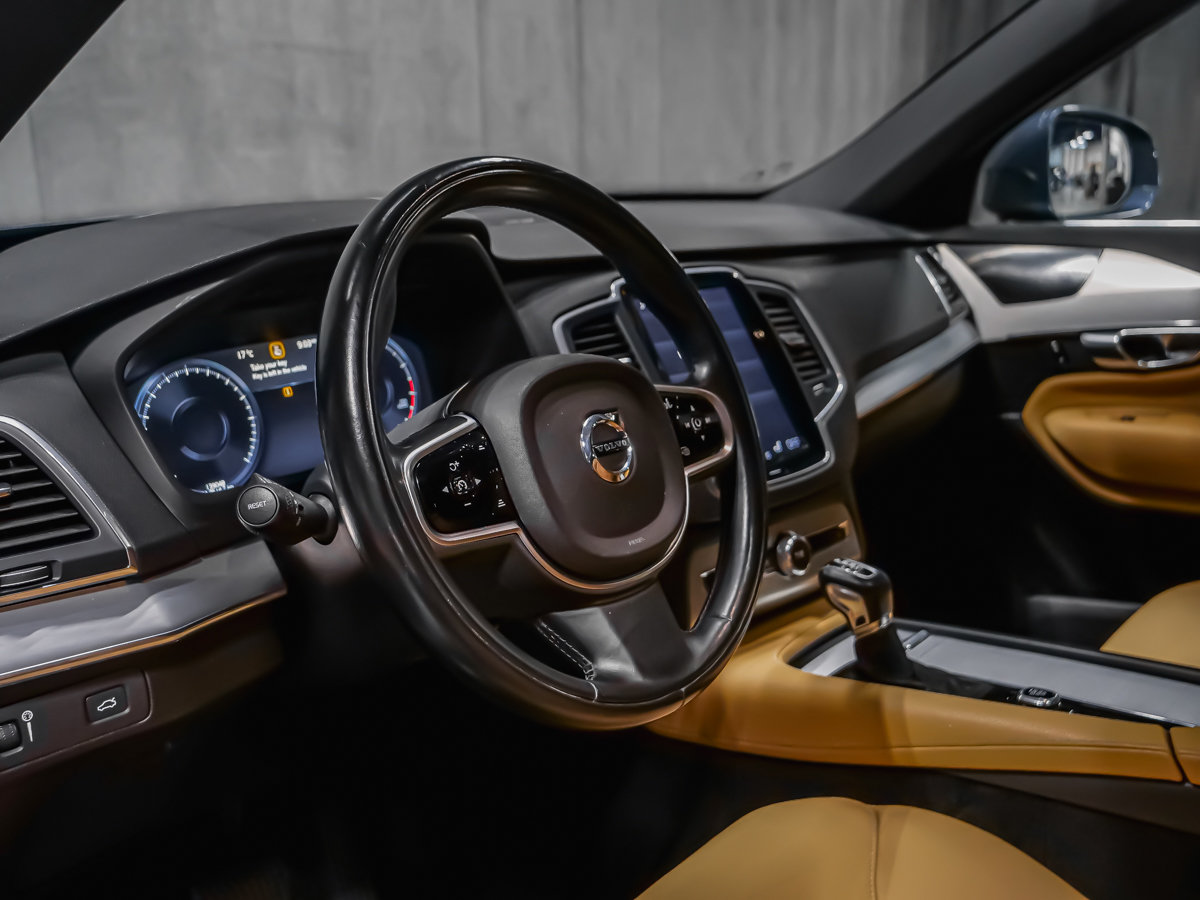 2019 Volvo XC90 T6 MOMENTUM ENSEMBLE PLUS HARMAN KARDON MAGS 21PO-7