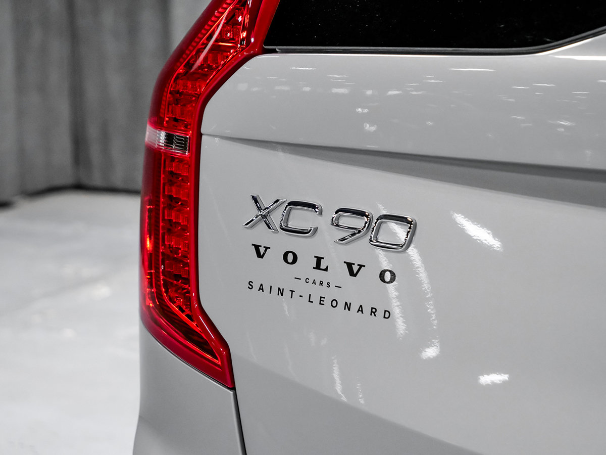 Volvo XC90 B6 ULTIMATE DARK 2023-8