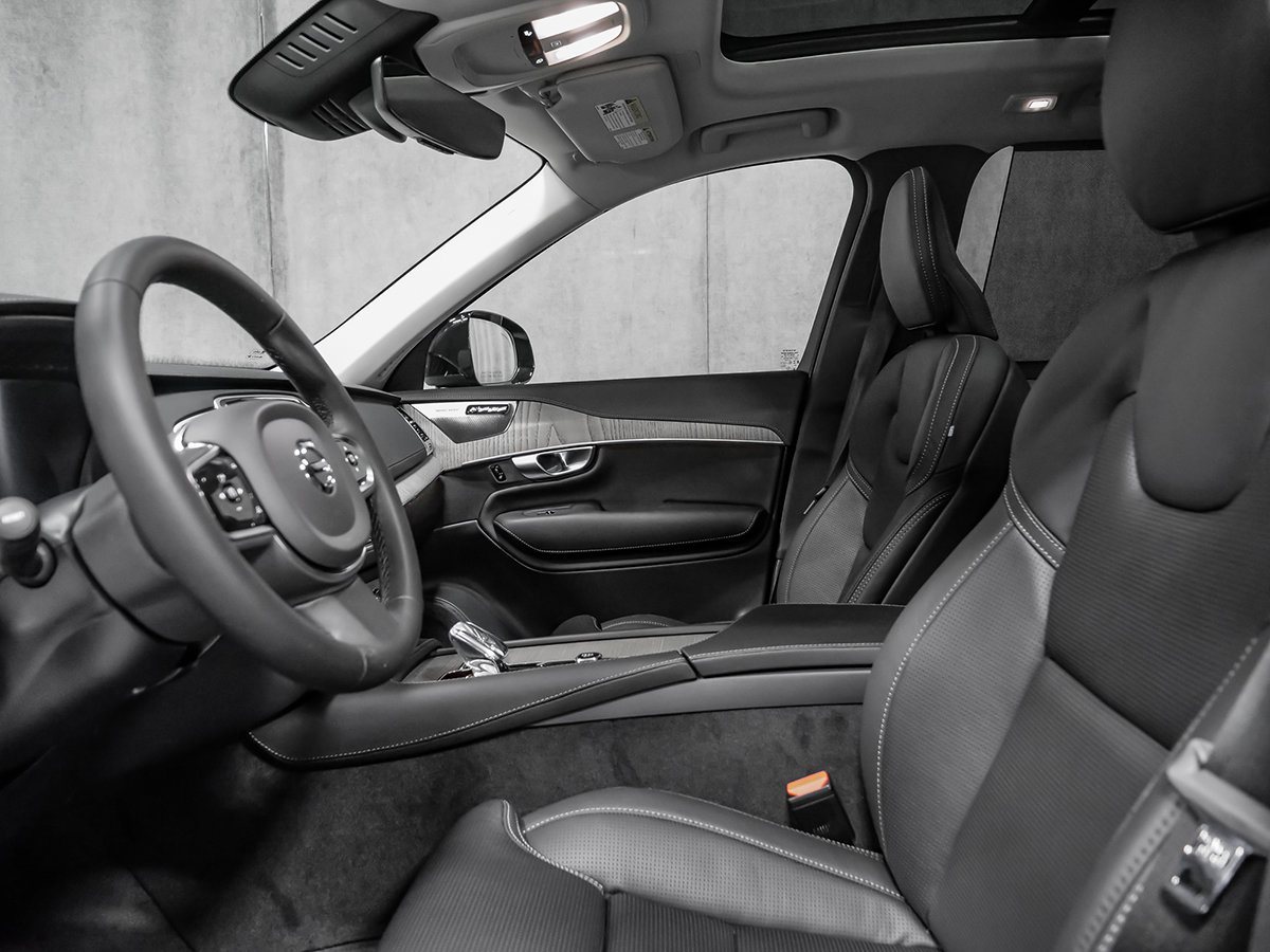 Volvo XC90 B6 ULTIMATE DARK 2023-17