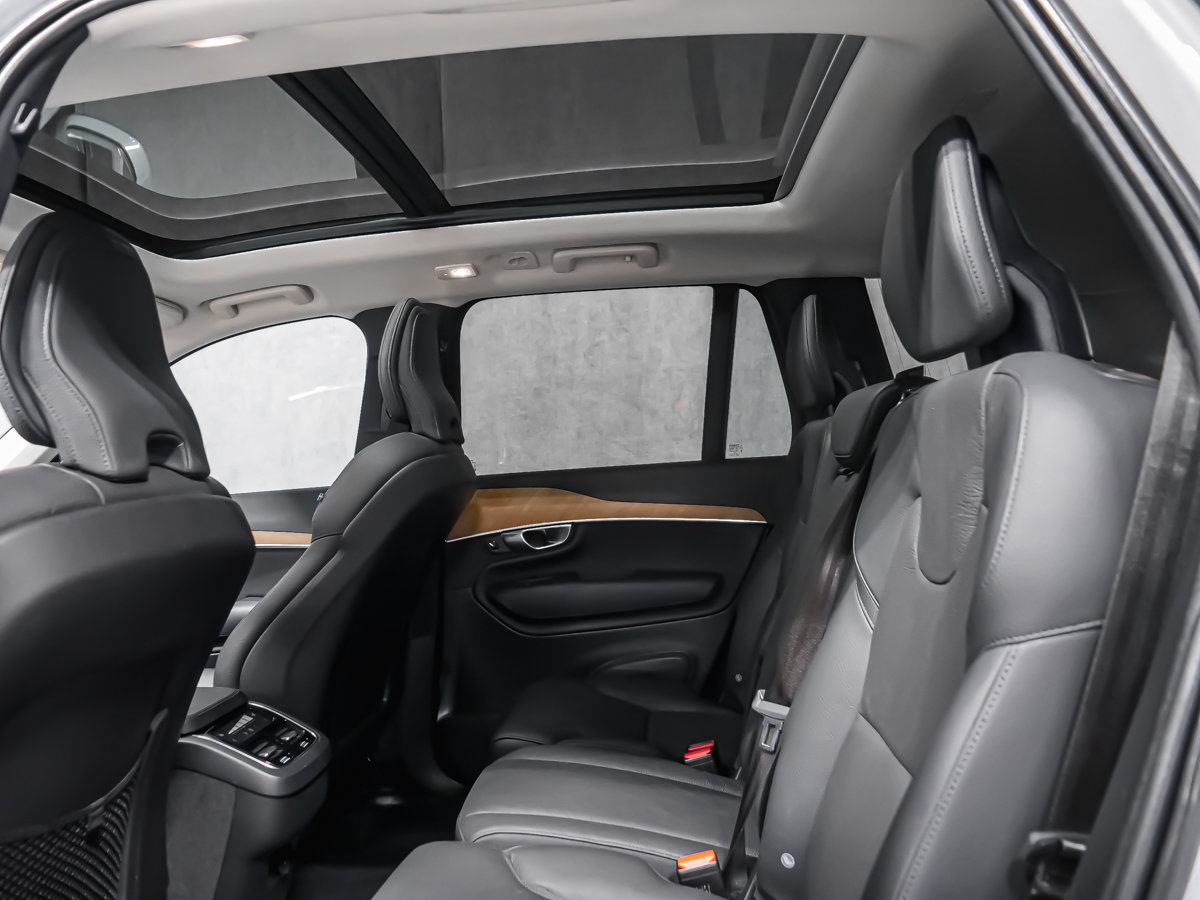 2024 Volvo XC90 B6 CORE BRIGHT CLIMATE-10