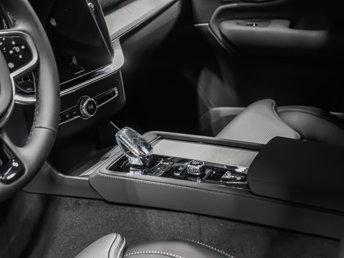 Volvo XC90 Ultra 6-Seater (Bright Theme) 2026-7