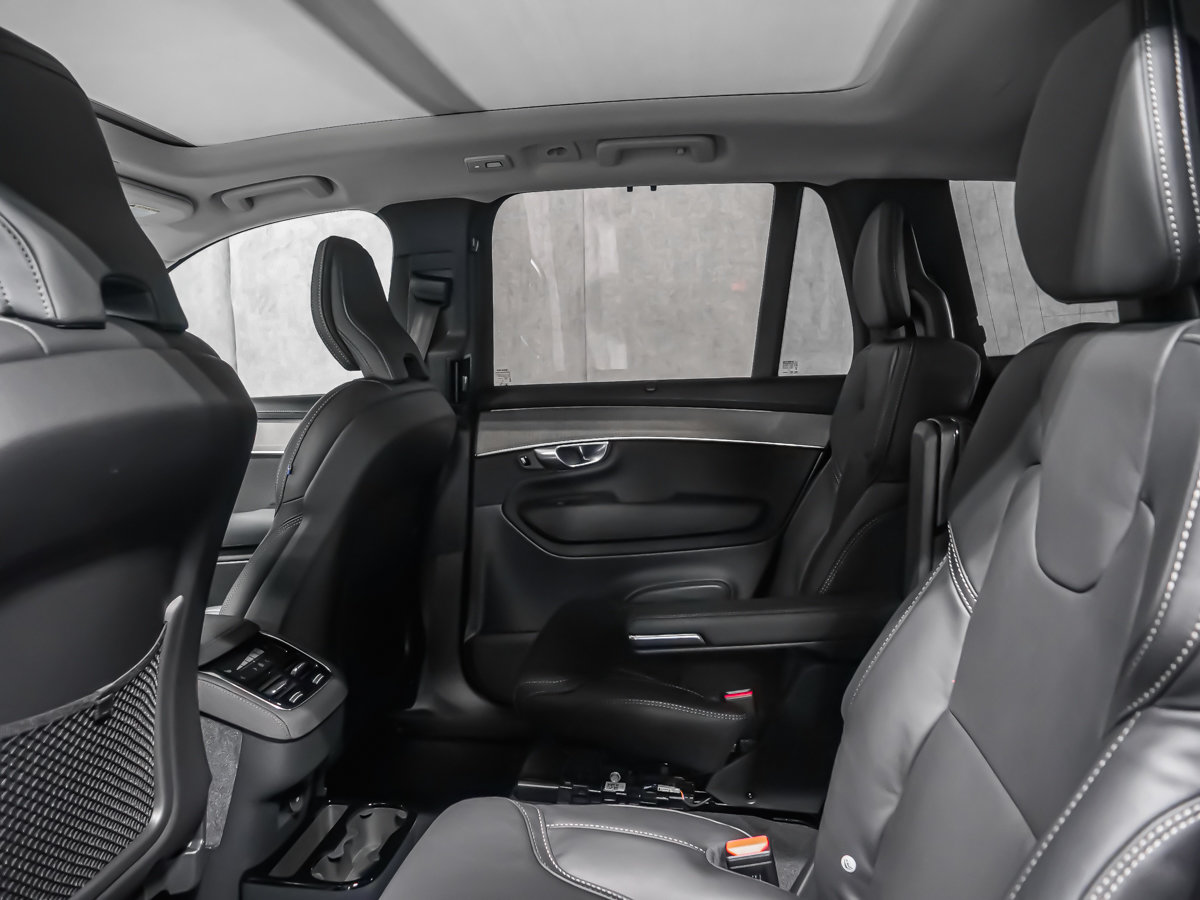 Volvo XC90 Ultra 6-Seater (Bright Theme) 2026-15