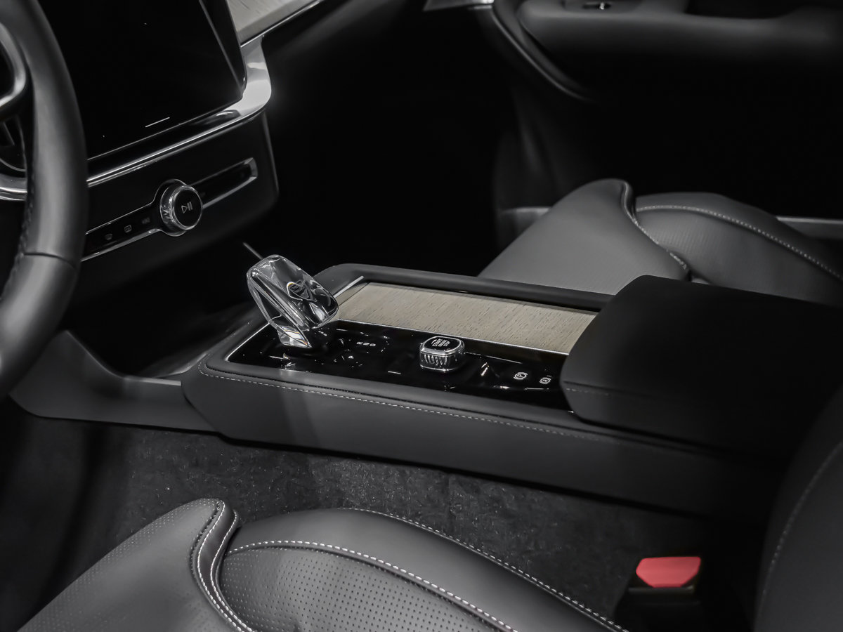 Volvo XC90 Ultra 7-Seater (Bright Theme) 2026-7